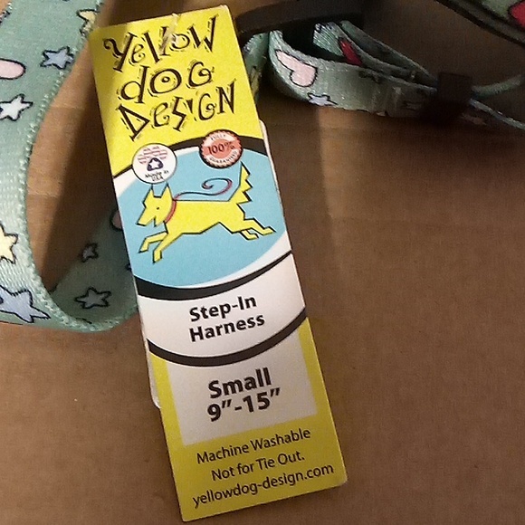 Yellow dog small step in dog harness green star - Picture 2 of 4